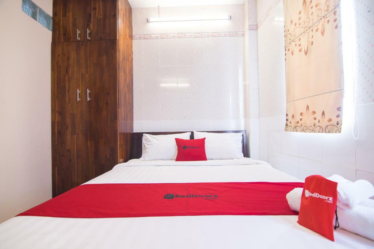 Reddoorz Near Khu Che Xuat Tan Thuan 2 Hotel โฮจิมินห์ซิตี้ ภายนอก รูปภาพ