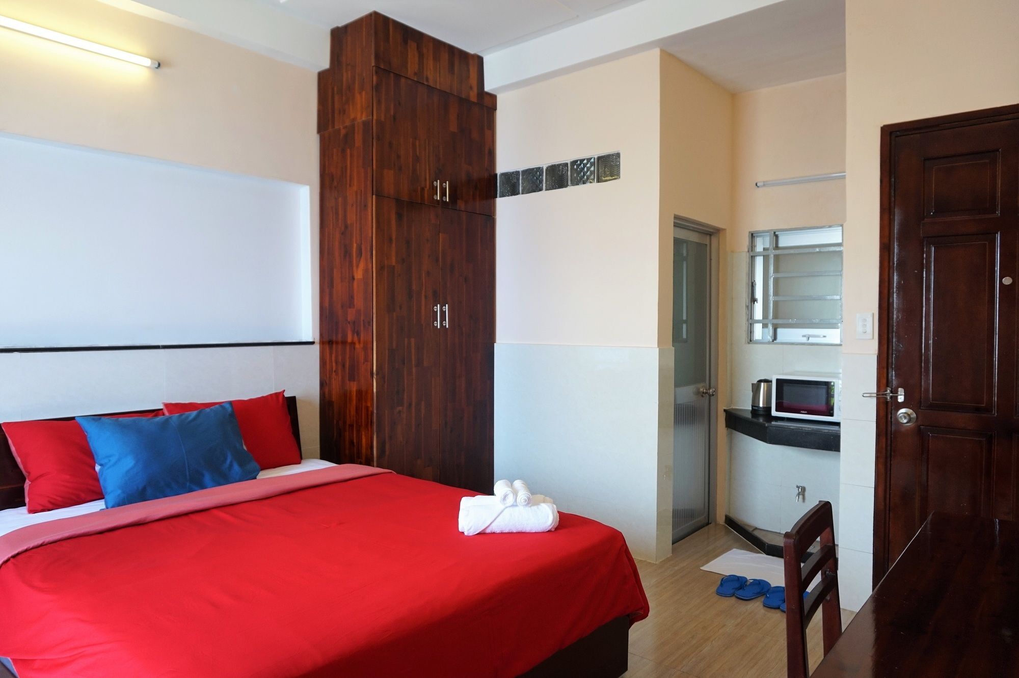 Reddoorz Near Khu Che Xuat Tan Thuan 2 Hotel โฮจิมินห์ซิตี้ ภายนอก รูปภาพ