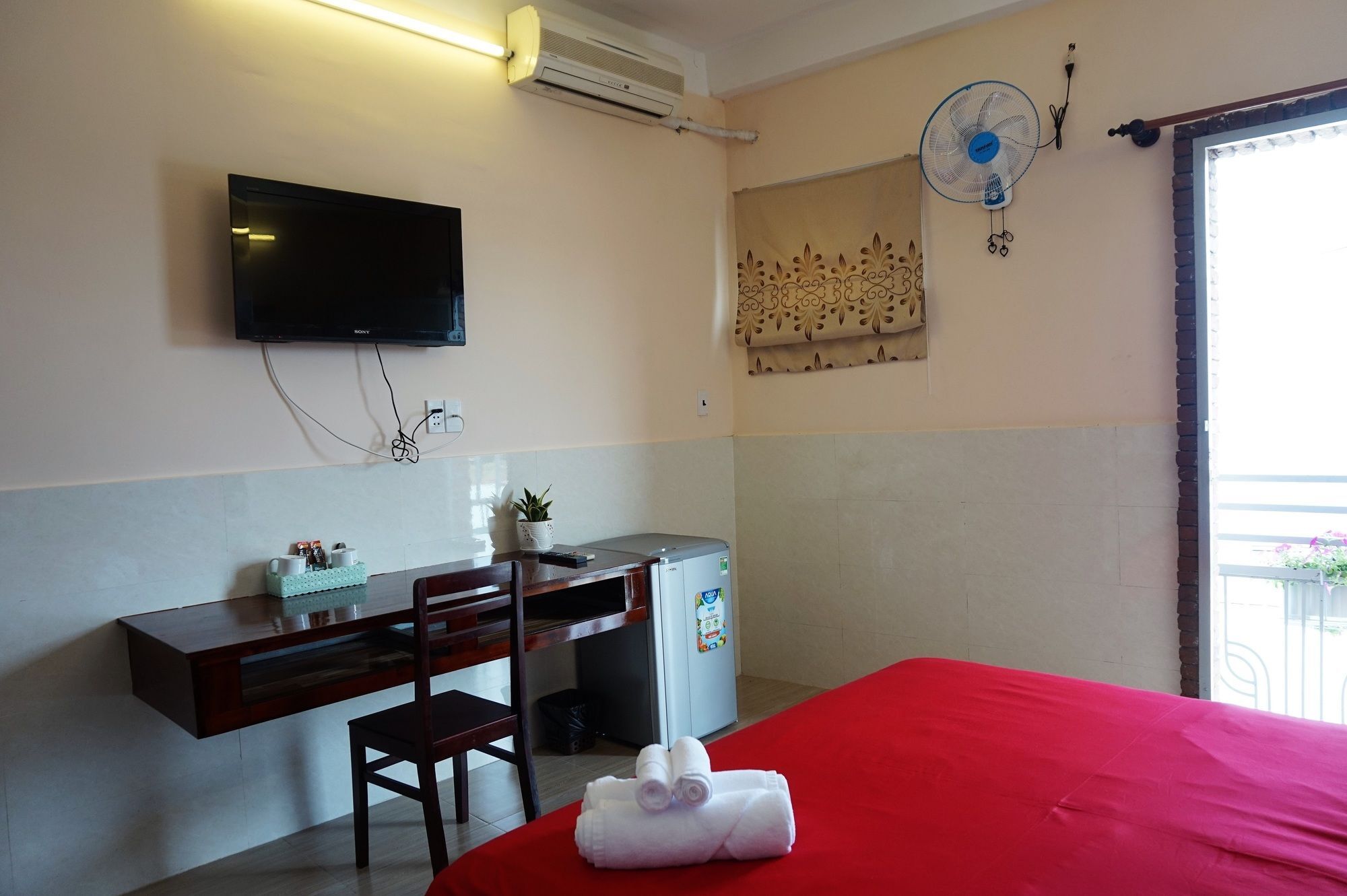 Reddoorz Near Khu Che Xuat Tan Thuan 2 Hotel โฮจิมินห์ซิตี้ ภายนอก รูปภาพ