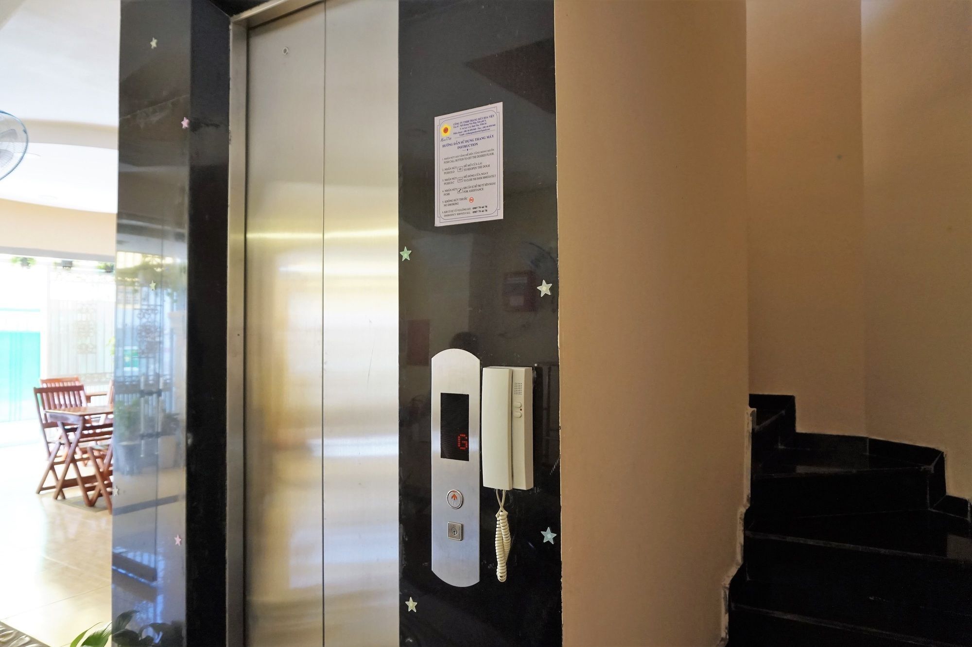 Reddoorz Near Khu Che Xuat Tan Thuan 2 Hotel โฮจิมินห์ซิตี้ ภายนอก รูปภาพ