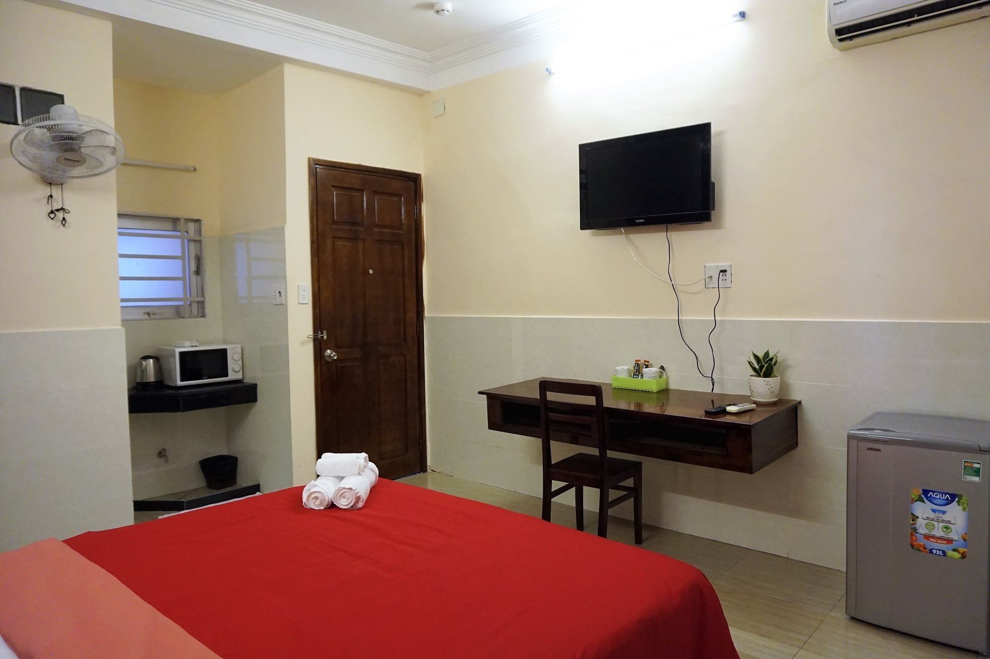 Reddoorz Near Khu Che Xuat Tan Thuan 2 Hotel โฮจิมินห์ซิตี้ ภายนอก รูปภาพ