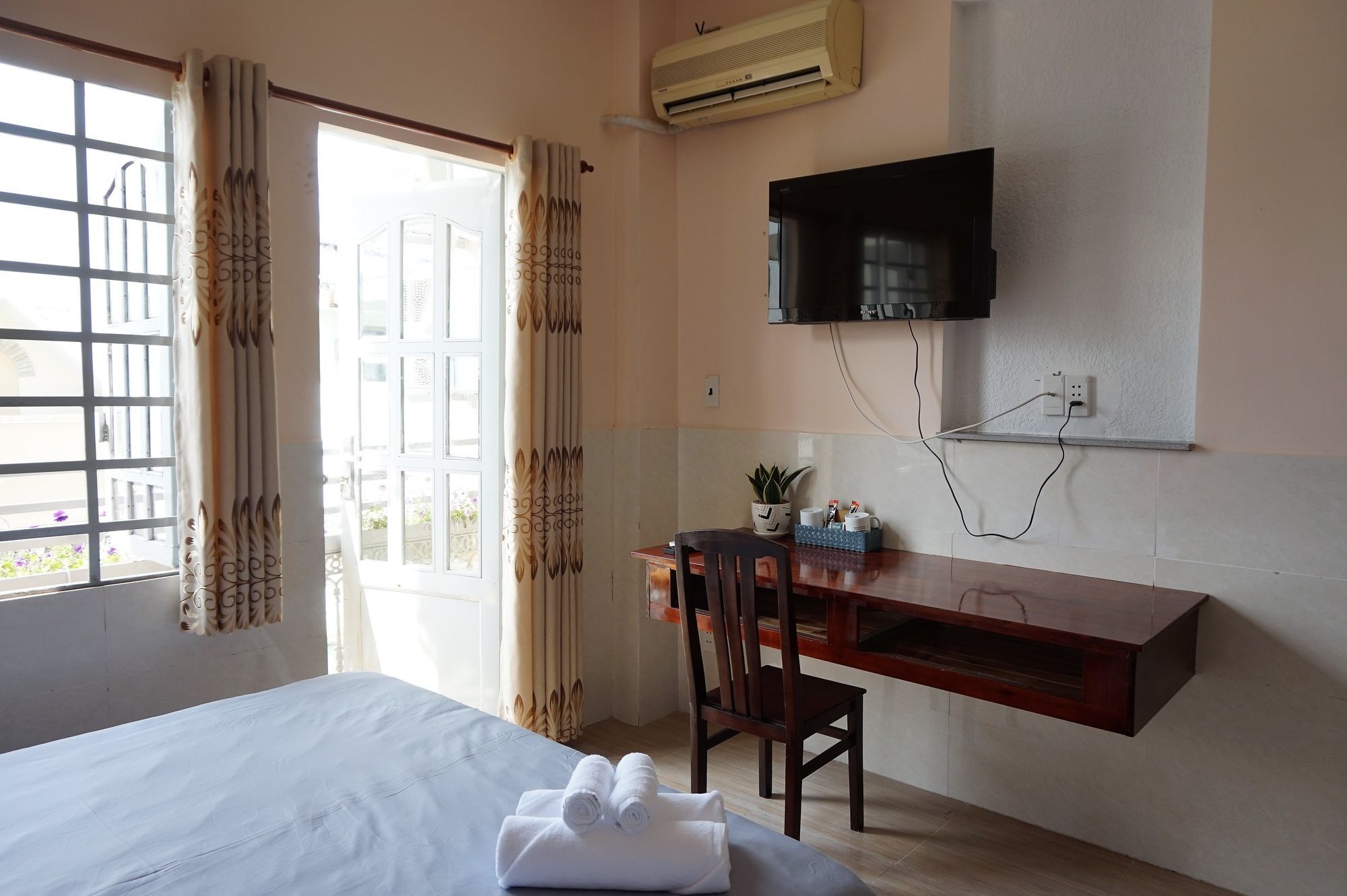 Reddoorz Near Khu Che Xuat Tan Thuan 2 Hotel โฮจิมินห์ซิตี้ ภายนอก รูปภาพ