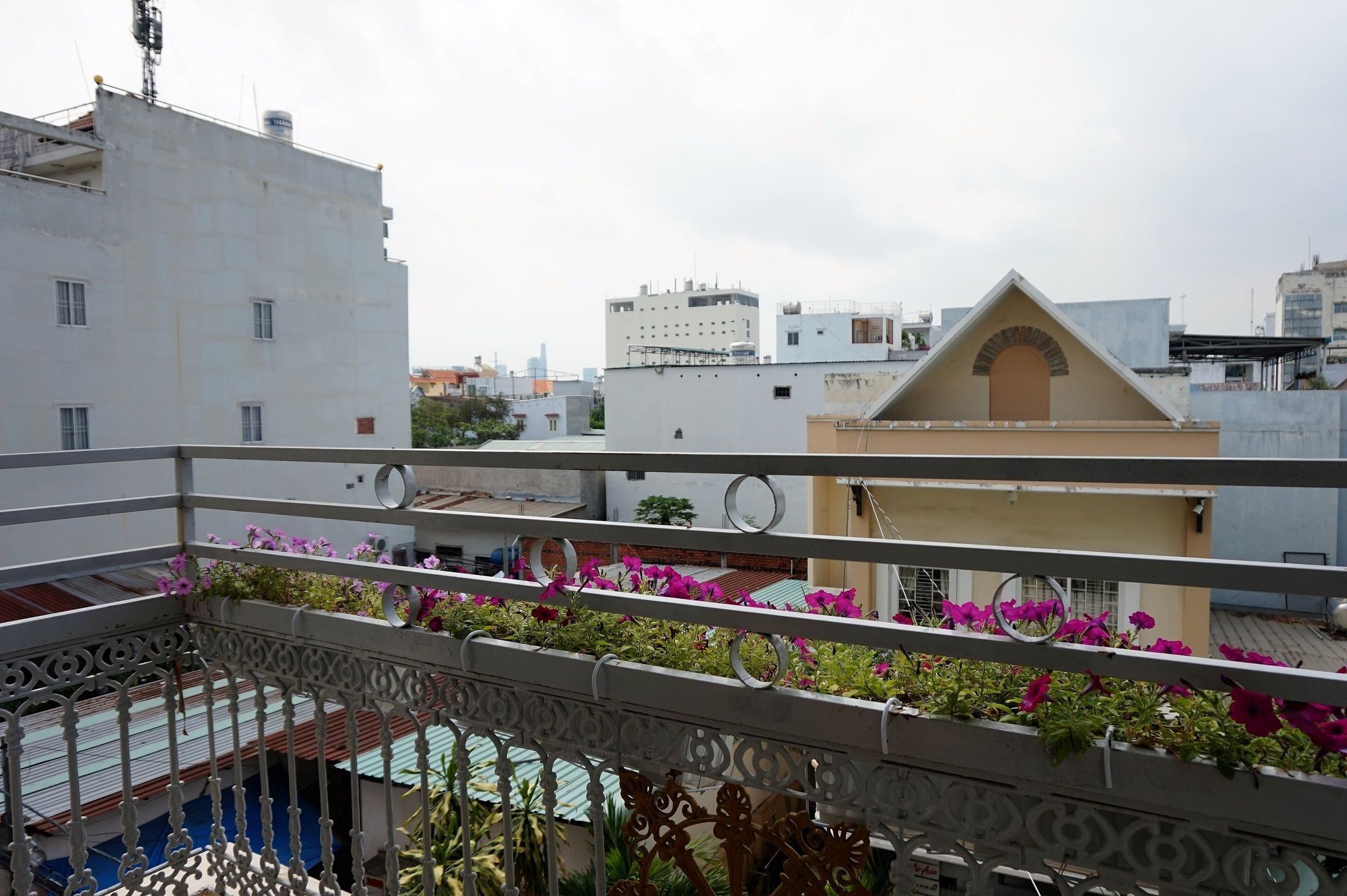 Reddoorz Near Khu Che Xuat Tan Thuan 2 Hotel โฮจิมินห์ซิตี้ ภายนอก รูปภาพ