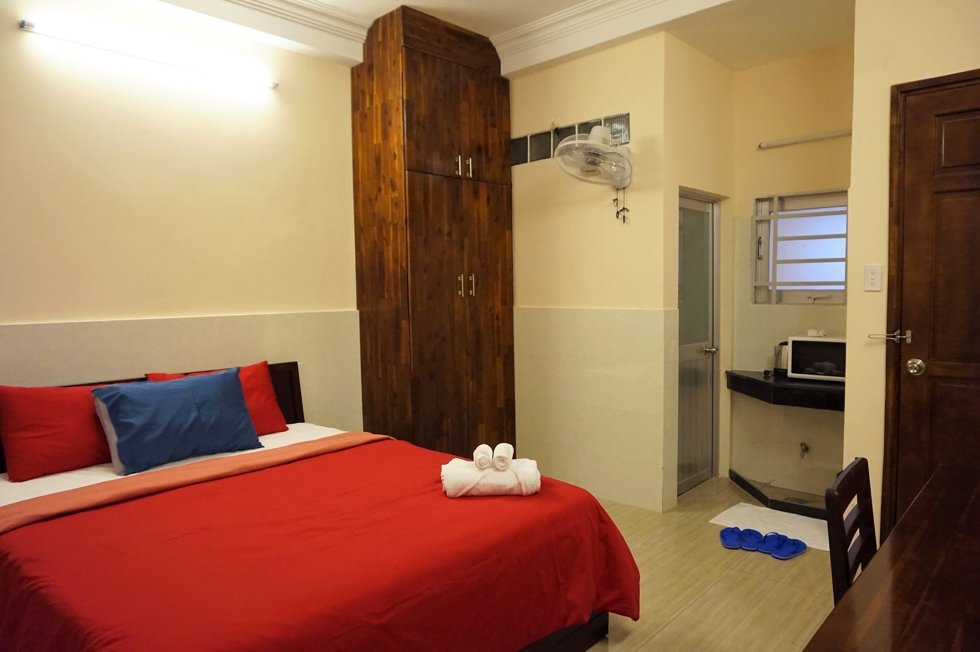 Reddoorz Near Khu Che Xuat Tan Thuan 2 Hotel โฮจิมินห์ซิตี้ ภายนอก รูปภาพ