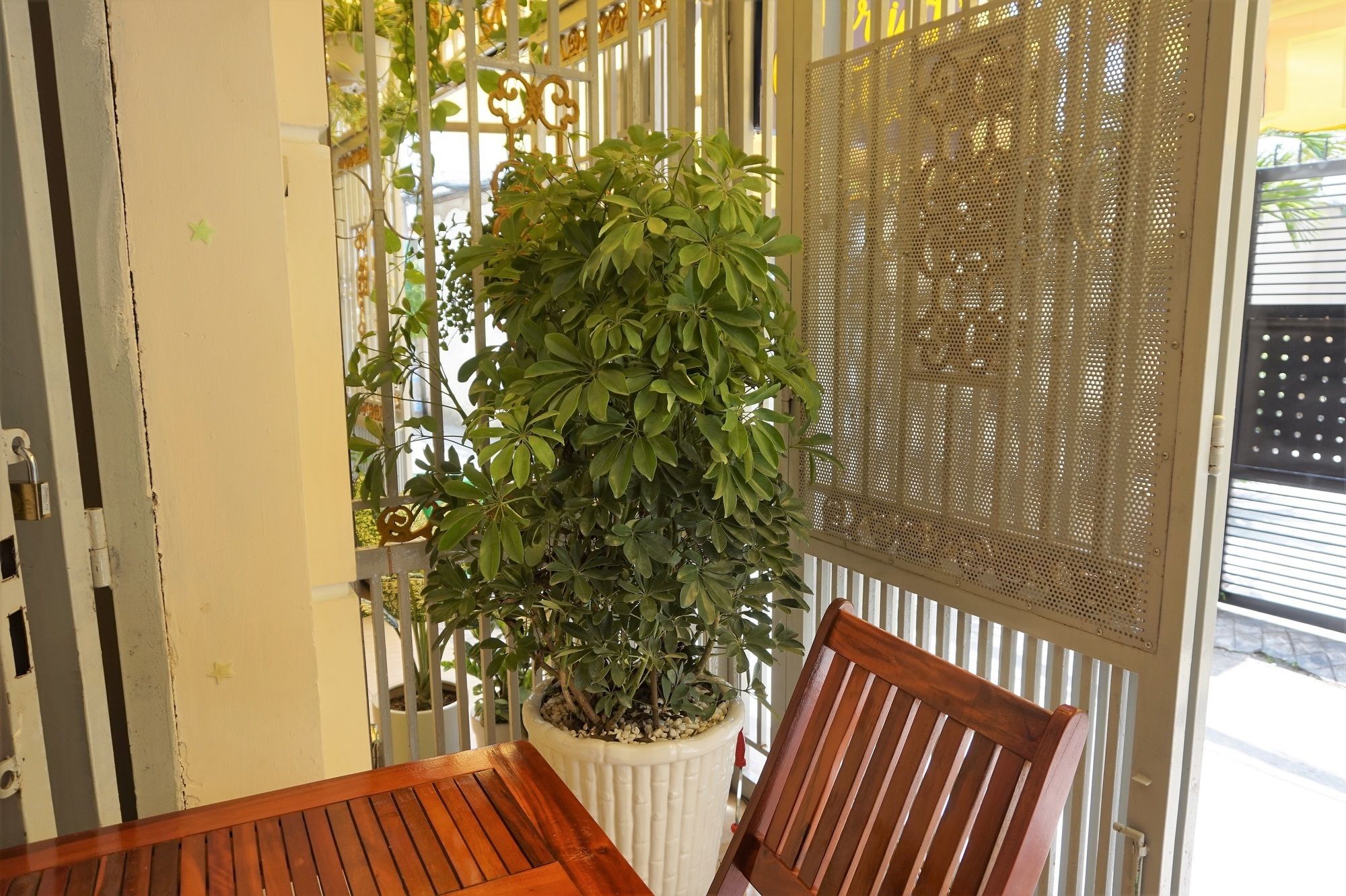 Reddoorz Near Khu Che Xuat Tan Thuan 2 Hotel โฮจิมินห์ซิตี้ ภายนอก รูปภาพ